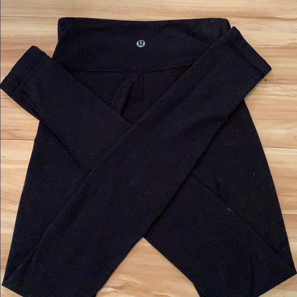 Black full length lululemon leggings!